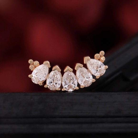 White Diamond Panaraya 5 Threaded End Earring - Picture 4 of 4